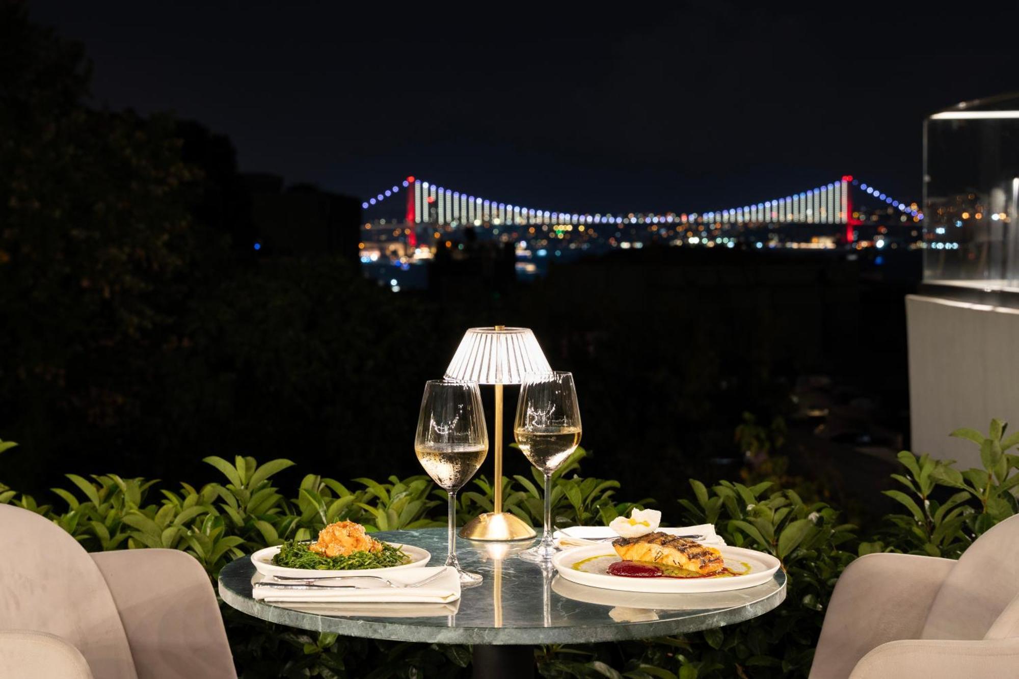 Loop Hotel Bosphorus Istanbul Bagian luar foto